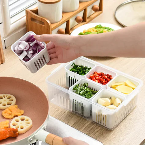 Recipiente conservador de vegetales en el refrigerador,